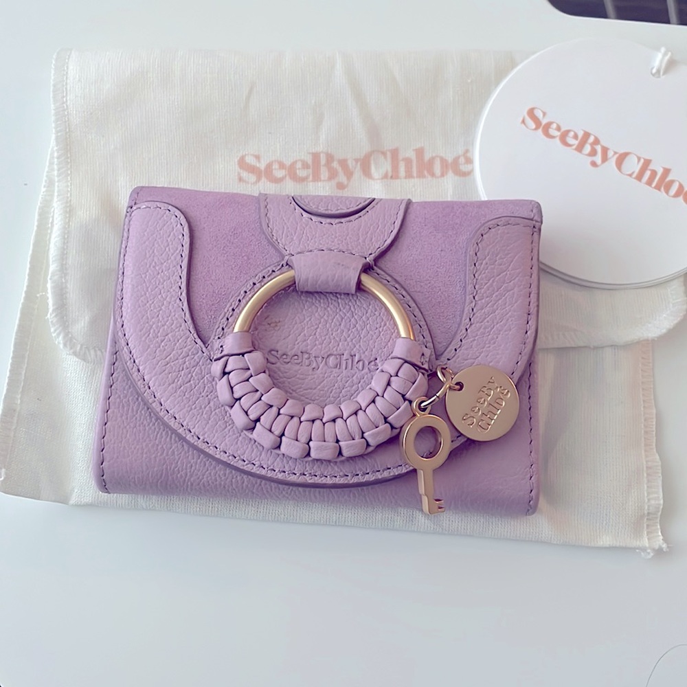 Lilac see by Chloe wallet, super cute colour and like new condition!